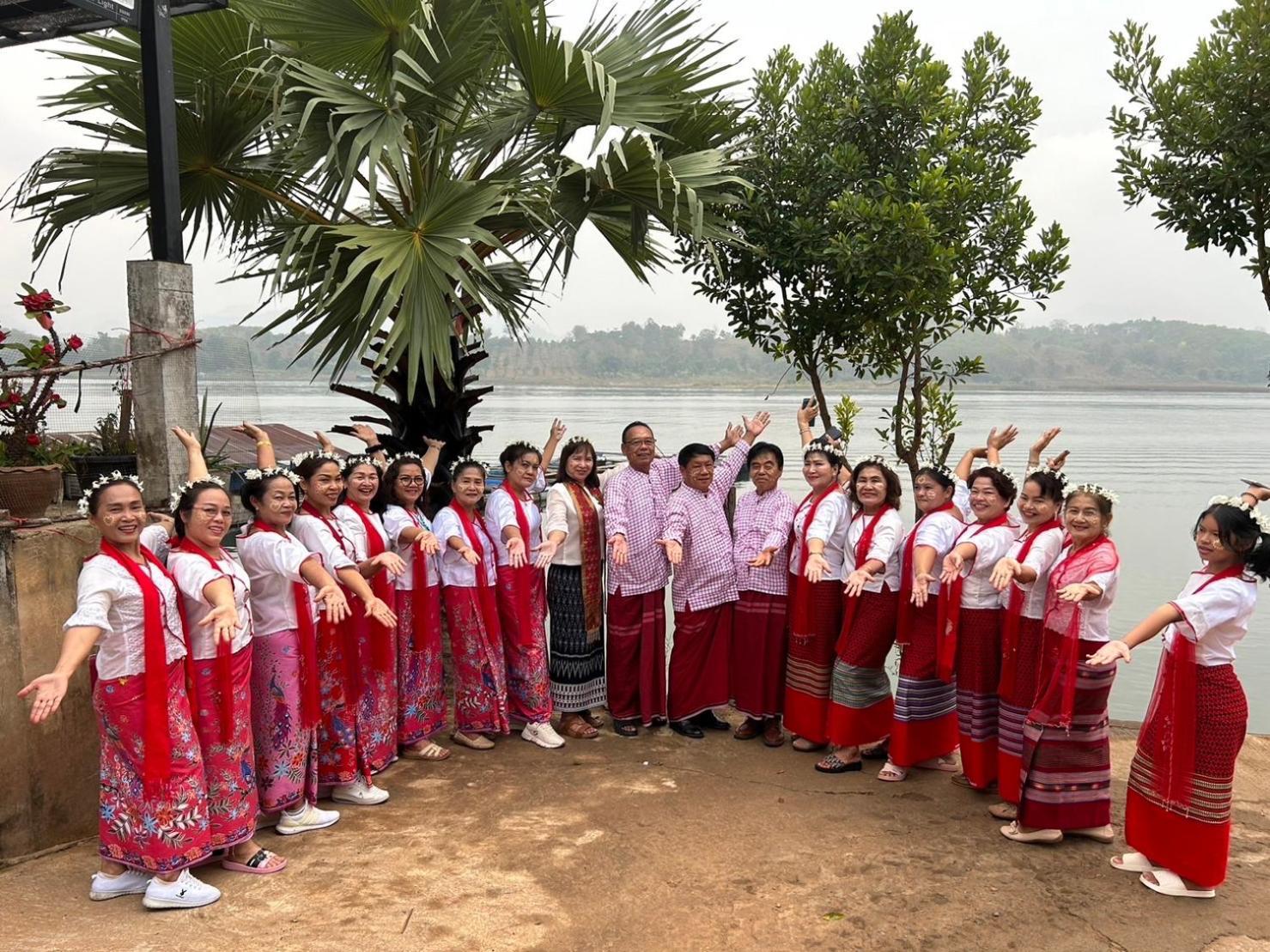 Baan Dongsak River View Sangkhla Buri Exterior foto